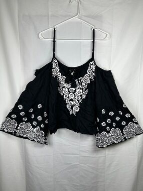 Venus Boho Tassel Crop Top XS Black White Floral Bell Sleeve Festival